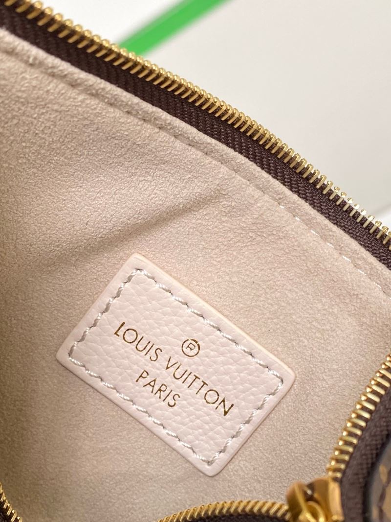 Louis Vuitton Hobo Bags